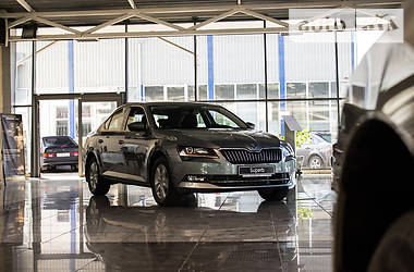 Седан Skoda Superb 2016 в 