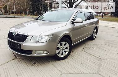 Седан Skoda Superb 2011 в 
