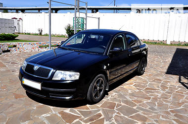 Седан Skoda Superb 2003 в Сумах