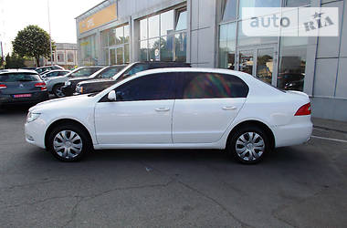 Седан Skoda Superb 2011 в Киеве