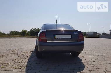 Седан Skoda Superb 2005 в Львові