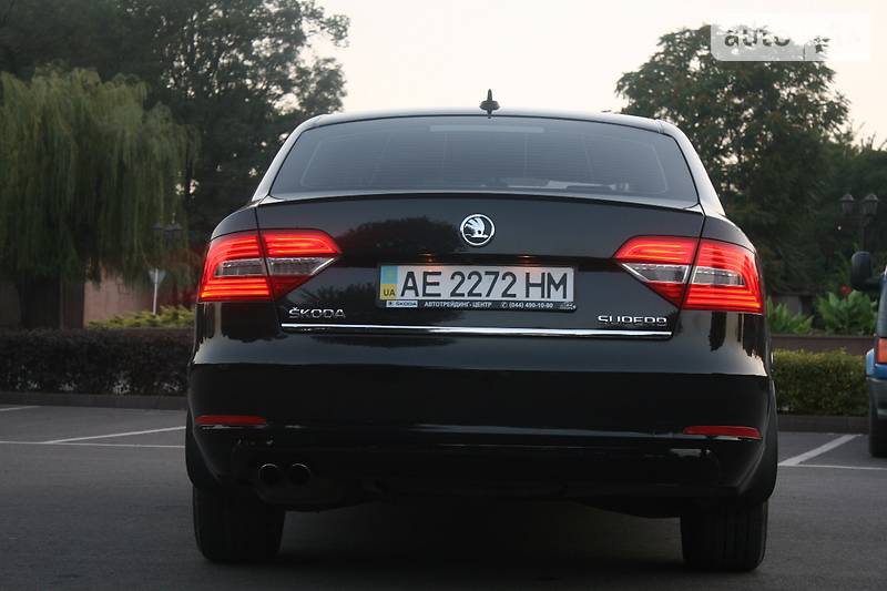 Лифтбек Skoda Superb 2013 в Каменском