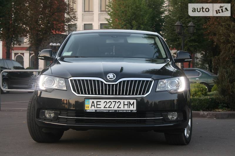 Лифтбек Skoda Superb 2013 в Каменском