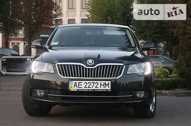 Лифтбек Skoda Superb 2013 в 