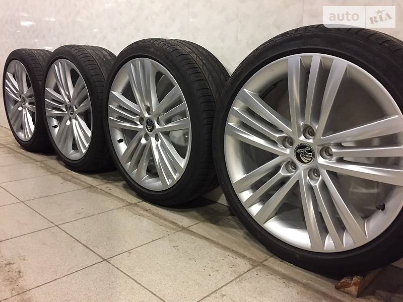 Універсал Skoda Superb 2013 в Кременчуці фото 73 Універсал Skoda Superb 2013 в Кременчуці