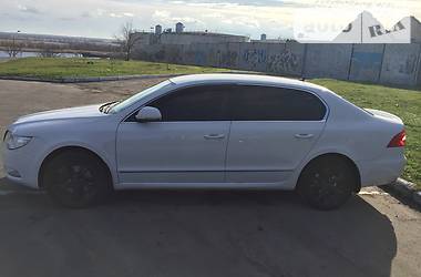 Седан Skoda Superb 2010 в Херсоне