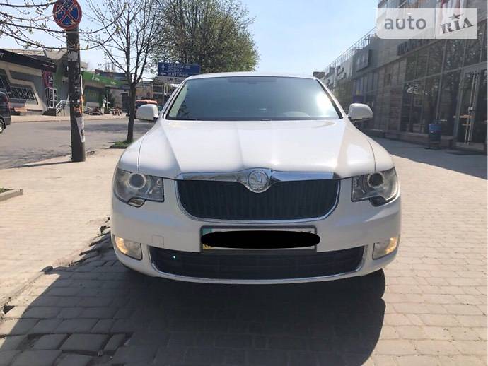 Ліфтбек Skoda Superb 2012 в Рівному