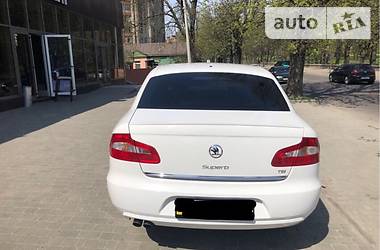 Лифтбек Skoda Superb 2012 в Ровно