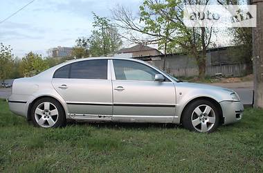 Седан Skoda Superb 2004 в Києві