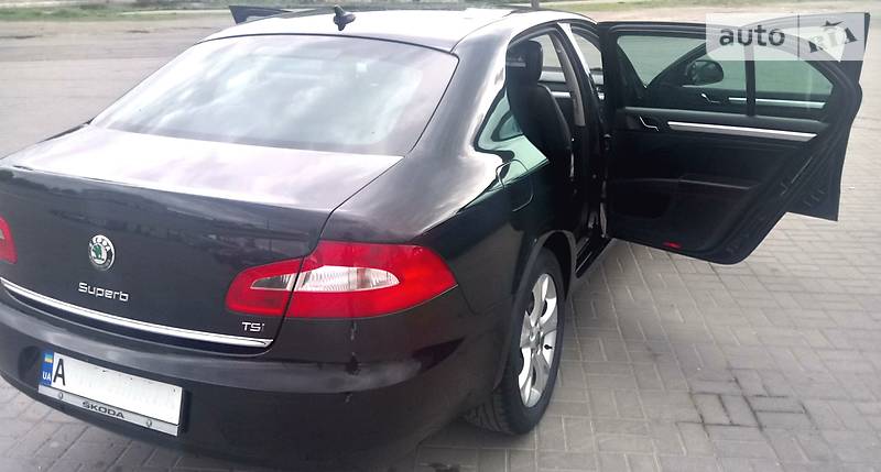 Лифтбек Skoda Superb 2012 в Мукачево