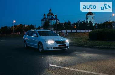 Универсал Skoda Superb 2011 в Кривом Роге