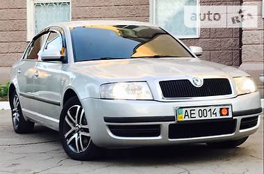 Седан Skoda Superb 2007 в Днепре