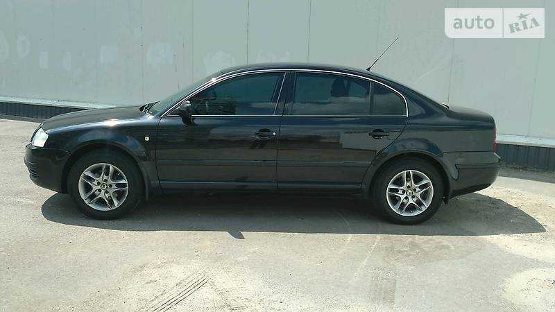 Седан Skoda Superb 2006 в Киеве