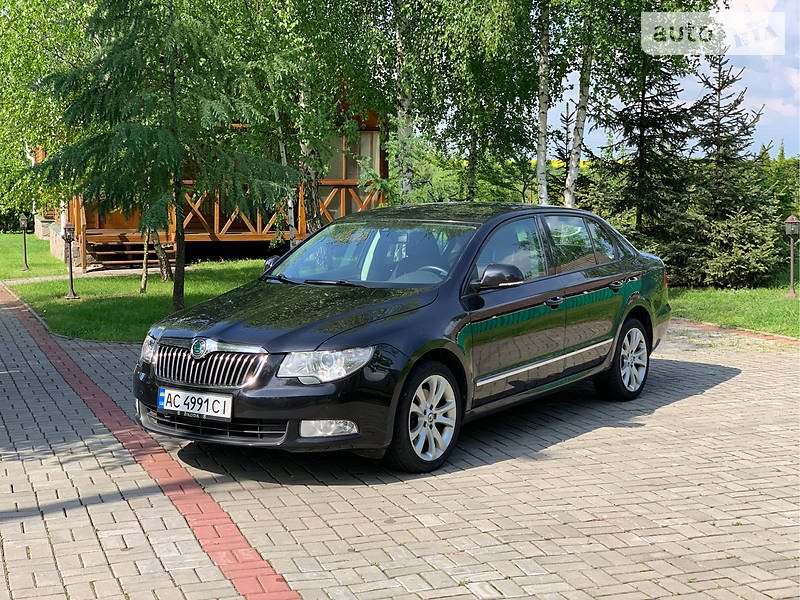 Седан Skoda Superb 2012 в Луцке