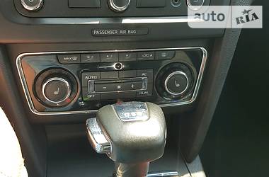 Універсал Skoda Superb 2012 в 