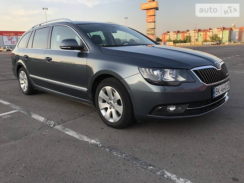 Универсал Skoda Superb 2014 в Ровно