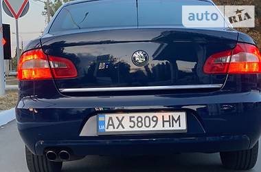 Седан Skoda Superb 2009 в 