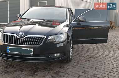 Седан Skoda Superb 2013 в Кривому Розі