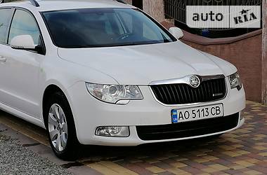 Универсал Skoda Superb 2011 в Виноградове