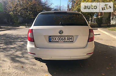 Универсал Skoda Superb 2012 в Староконстантинове