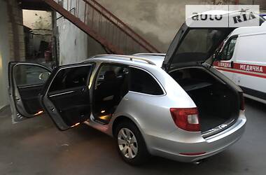 Универсал Skoda Superb 2011 в Одессе