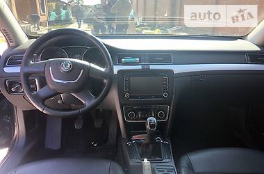 Седан Skoda Superb 2012 в Днепре