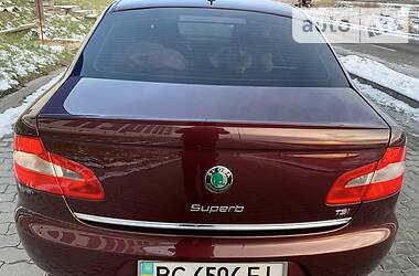 Седан Skoda Superb 2010 в 