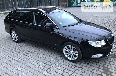 Універсал Skoda Superb 2011 в 