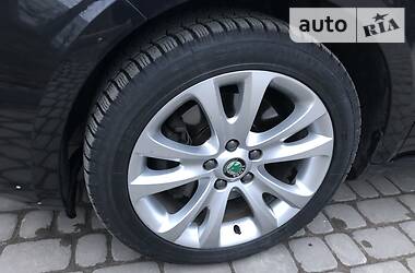 Універсал Skoda Superb 2011 в 