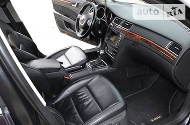 Седан Skoda Superb 2010 в 