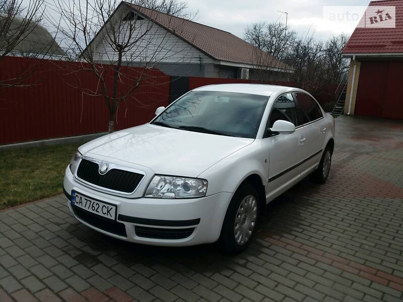 Седан Skoda Superb 2006 в Смеле