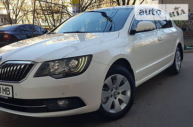 Седан Skoda Superb 2013 в 
