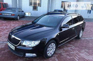 Універсал Skoda Superb 2011 в 