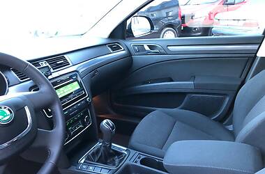 Універсал Skoda Superb 2011 в 