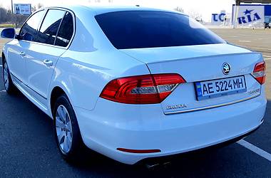 Лифтбек Skoda Superb 2014 в Кривом Роге