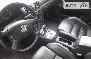 Седан Skoda Superb 2005 в 