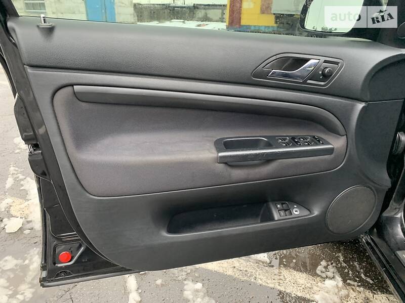Седан Skoda Superb 2006 в Горішніх Плавнях