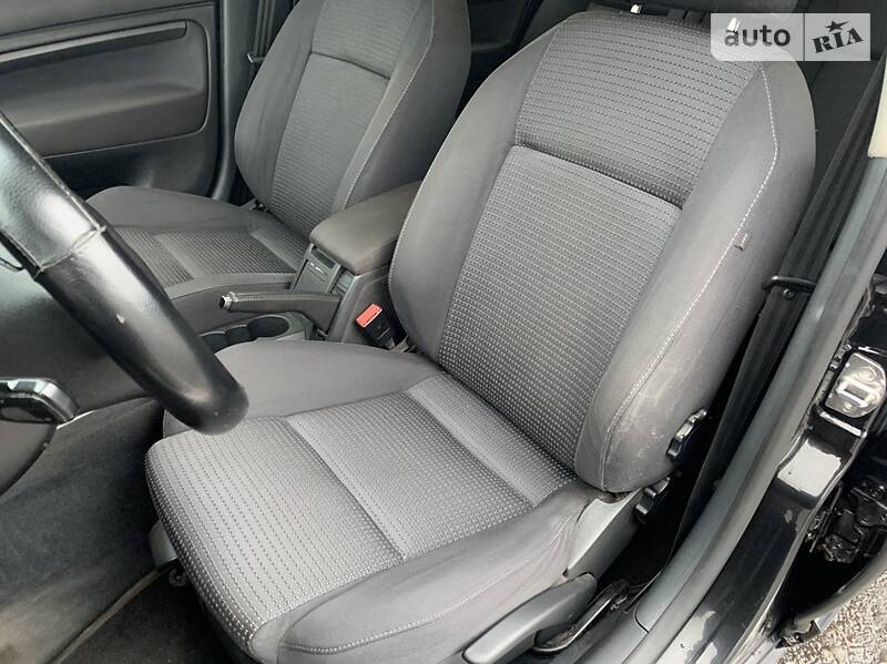 Седан Skoda Superb 2006 в Горішніх Плавнях