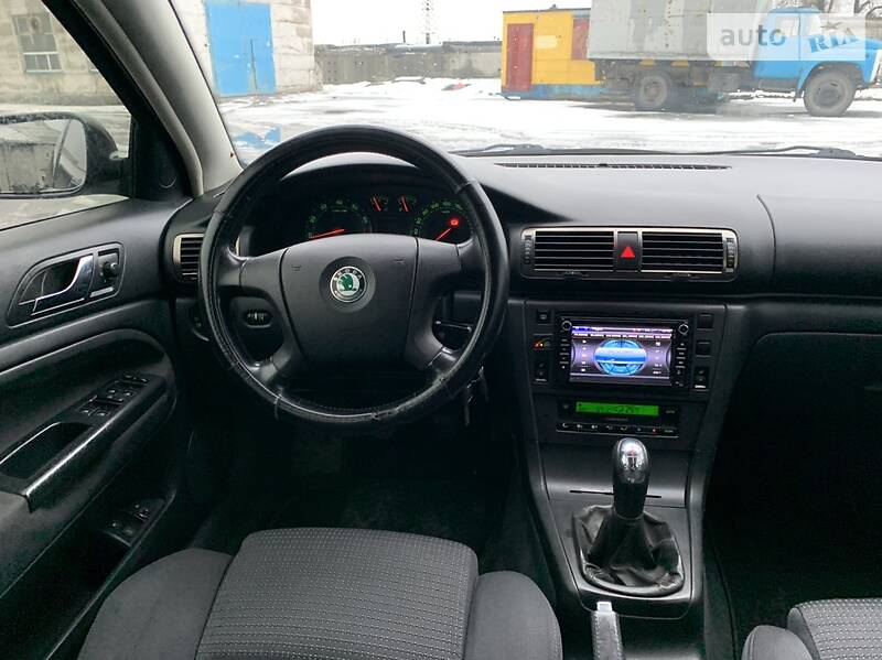 Седан Skoda Superb 2006 в Горішніх Плавнях