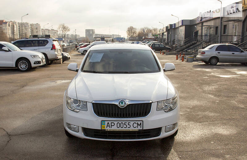 Седан Skoda Superb 2012 в Запоріжжі