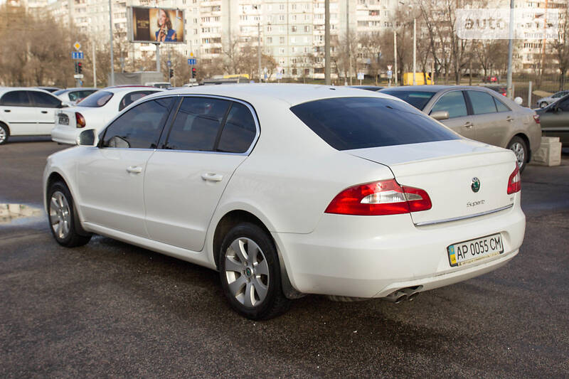 Седан Skoda Superb 2012 в Запоріжжі