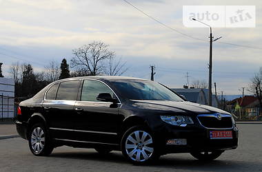 Седан Skoda Superb 2010 в 