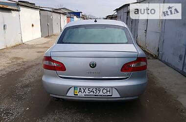 Седан Skoda Superb 2010 в Харькове