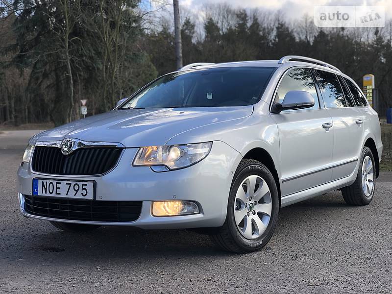 Універсал Skoda Superb 2011 в Радивиліві