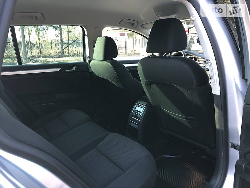 Універсал Skoda Superb 2011 в Радивиліві