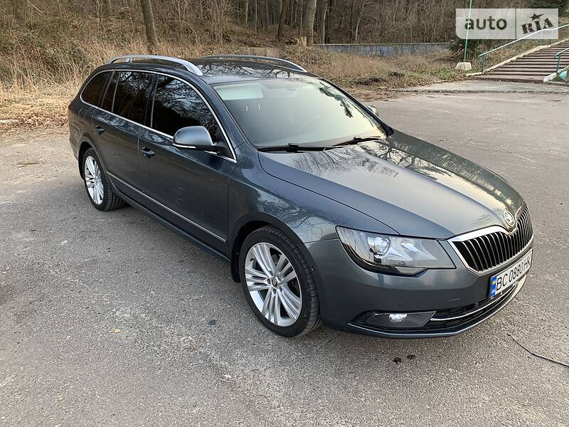 Універсал Skoda Superb 2013 в Львові