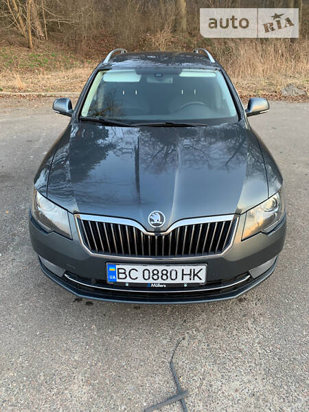 Універсал Skoda Superb 2013 в Львові