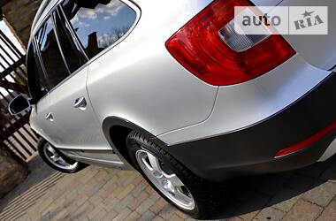 Универсал Skoda Superb 2013 в Дрогобыче