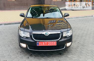 Седан Skoda Superb 2010 в Луцке