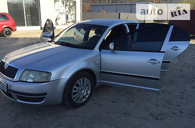 Седан Skoda Superb 2006 в Тячеве